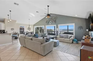 956 Lakebreeze Dr, Canyon Lake, TX 78133 - Photo 16