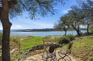 956 Lakebreeze Dr, Canyon Lake, TX 78133 - Photo 10