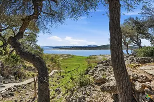 956 Lakebreeze Dr, Canyon Lake, TX 78133 - Photo 12
