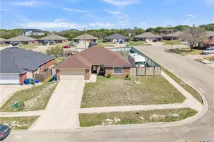 2902 Markos Dr, Copperas Cove, TX 76522 - Photo 2