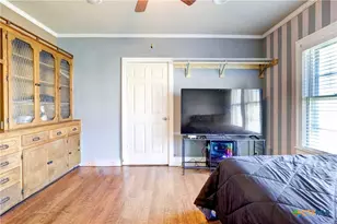 1135 N Penelope St, Belton, TX 76513 - Photo 16