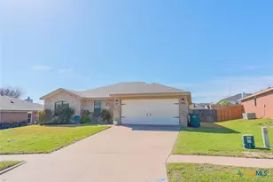 1122 Marlee Cir, Copperas Cove, TX 76522 - Photo 2