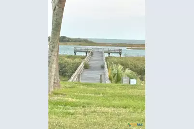 56 Blanc Court, Port Lavaca, TX 77979 - Photo 4