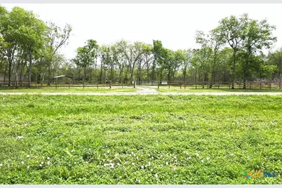 922 US Highway 59, Victoria, TX 77905 - Photo 2