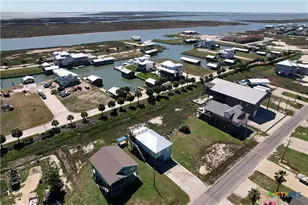 403 W Maple St, Port O'Connor, TX 77982 - Photo 40