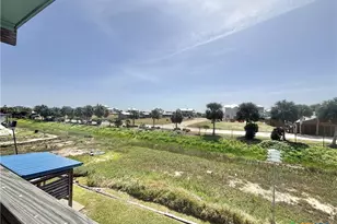 403 W Maple St, Port O'Connor, TX 77982 - Photo 44