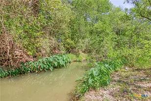 1300 Keller Ln, Seguin, TX 78155 - Photo 8