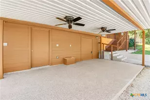 1300 Keller Ln, Seguin, TX 78155 - Photo 32