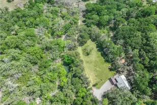 1300 Keller Ln, Seguin, TX 78155 - Photo 40