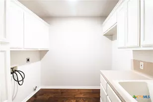 202 Ridge View, Victoria, TX 77904 - Photo 22