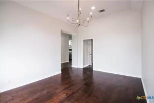 202 Ridge View, Victoria, TX 77904 - Photo 32