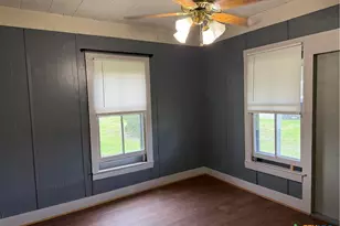 308 N Pumphrey St, Edna, TX 77957 - Photo 12