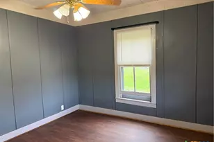 308 N Pumphrey St, Edna, TX 77957 - Photo 14