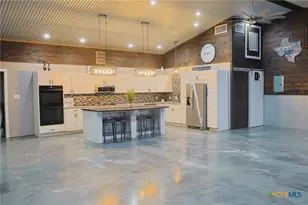 177 Leaning Oak Rd, Victoria, TX 77904 - Photo 14