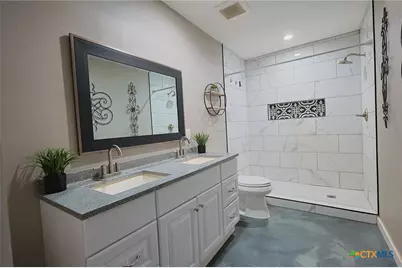 177 Leaning Oak Road, Victoria, TX 77904 - Photo 18