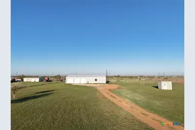 177 Leaning Oak Road, Victoria, TX 77904 - Photo 2