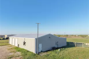 177 Leaning Oak Rd, Victoria, TX 77904 - Photo 4