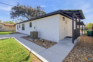 608 E Rosebud Ave, Victoria, TX 77901 - Photo 28