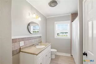 608 E Rosebud Ave, Victoria, TX 77901 - Photo 18