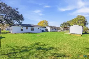 608 E Rosebud Ave, Victoria, TX 77901 - Photo 30