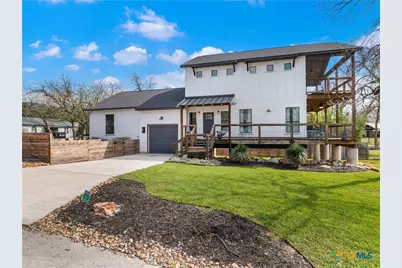 502 E Basel Street, New Braunfels, TX 78130 - Photo 6