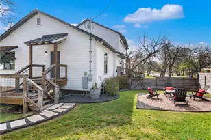 502 E Basel St, New Braunfels, TX 78130 - Photo 4