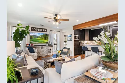 502 E Basel Street, New Braunfels, TX 78130 - Photo 10