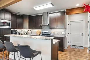 502 E Basel St, New Braunfels, TX 78130 - Photo 14