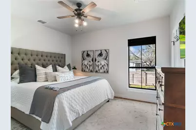 502 E Basel Street, New Braunfels, TX 78130 - Photo 32