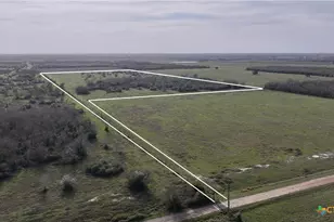 000 Hambleton Rd, Victoria, TX 77905 - Photo 1