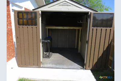 1339 Mockingbird Lane, Seguin, TX 78155 - Photo 10