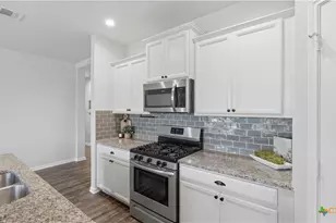 418 Moonvine Way, New Braunfels, TX 78130 - Photo 28