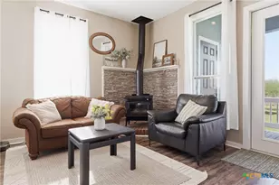 455 Buentello Rd, Victoria, TX 77905 - Photo 14