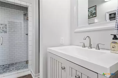 455 Buentello Rd, Victoria, TX 77905 - Photo 18