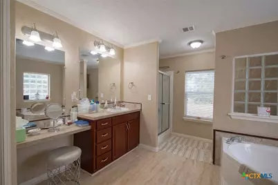 73 Rose Way, Victoria, TX 77905 - Photo 18