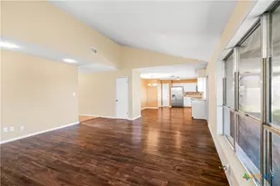 104 Willowick Dr, Victoria, TX 77901 - Photo 6