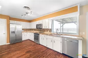 104 Willowick Dr, Victoria, TX 77901 - Photo 8