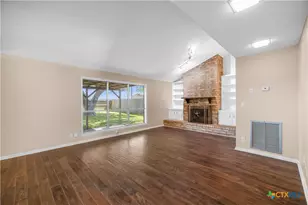 104 Willowick Dr, Victoria, TX 77901 - Photo 4