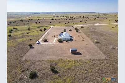 1298 County Road 2337, Lampasas, TX 76550 - Photo 4