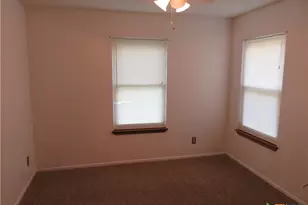 139 Lone Oak St, Seguin, TX 78155 - Photo 24