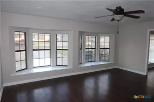 809 N 23rd St, Copperas Cove, TX 76522 - Photo 2