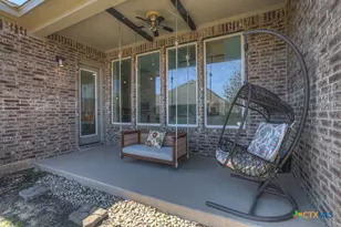 382 Nightshade Trl, New Braunfels, TX 78132 - Photo 6