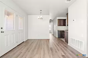 103 Lost Trl, Copperas Cove, TX 76522 - Photo 8