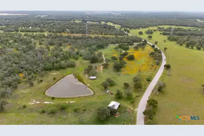 104 Longhorn Road, Stockdale, TX 78160 - Photo 38
