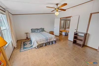 104 Longhorn Road, Stockdale, TX 78160 - Photo 10