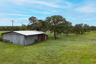 104 Longhorn Rd, Stockdale, TX 78160 - Photo 26