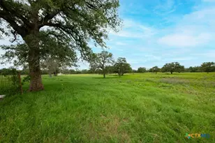 104 Longhorn Rd, Stockdale, TX 78160 - Photo 32