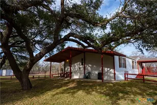 104 Longhorn Rd, Stockdale, TX 78160 - Photo 2