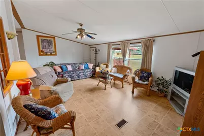 104 Longhorn Road, Stockdale, TX 78160 - Photo 10