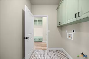 107 Pr 711, Lott, TX 76656 - Photo 24